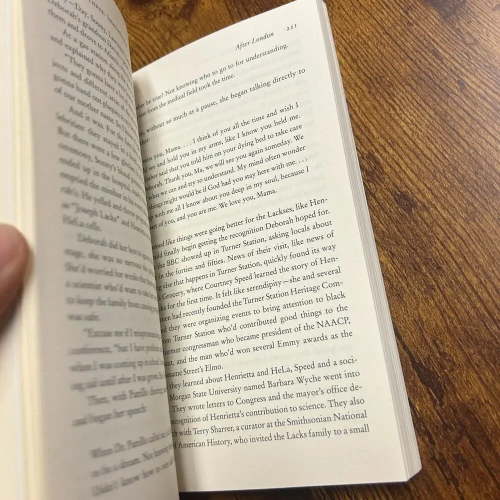 Immortal Life of Henrietta Lacks by Rebecca Skloot (2011, Trade Paperback)